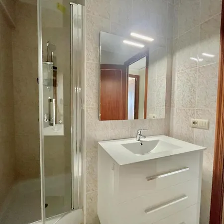 Agradable En Primera Linea Playa Arenal Кальпе